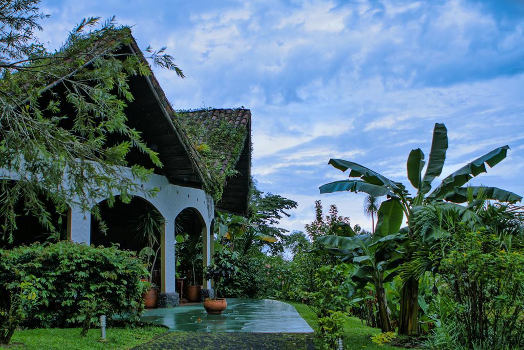 Hotel Mountain Paradise La Fortuna Exterior foto